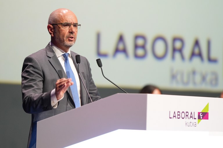 2 Xabier Egibar director general.jpg