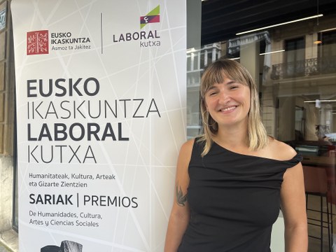 "Abertzaletasunaren eta feminismoaren arteko harremana erakusteko balioko du sari honek"